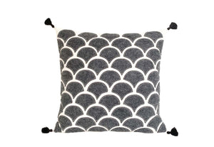 Scallop Wave Pattern Pillow - Charcoal